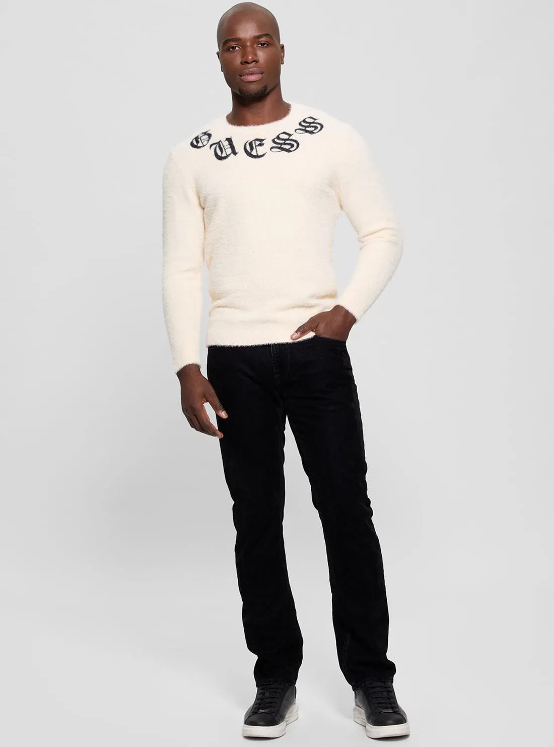 Eddy Crew Neck Gothic Logo Sweater
