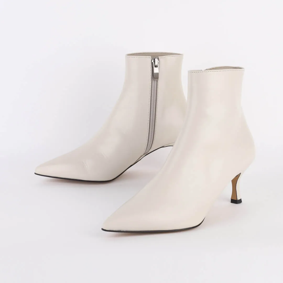 *KAYA - black, 6cm size UK 2