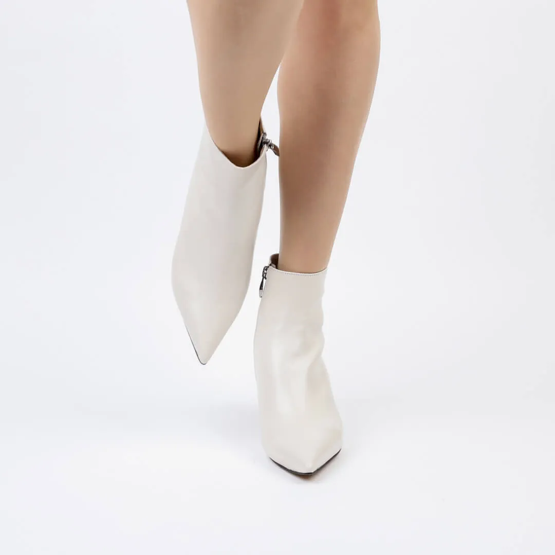 *KAYA - black, 6cm size UK 2