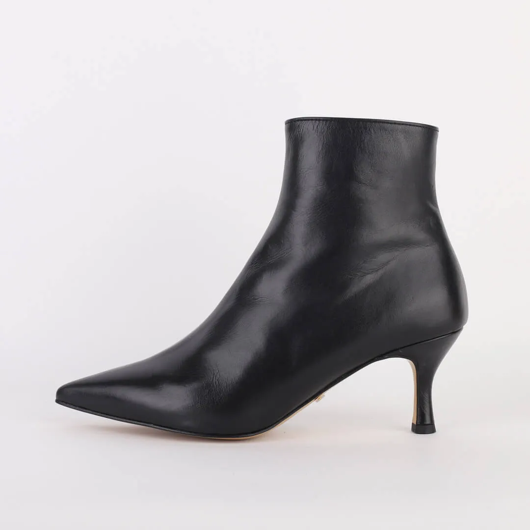 *KAYA - black, 6cm size UK 2