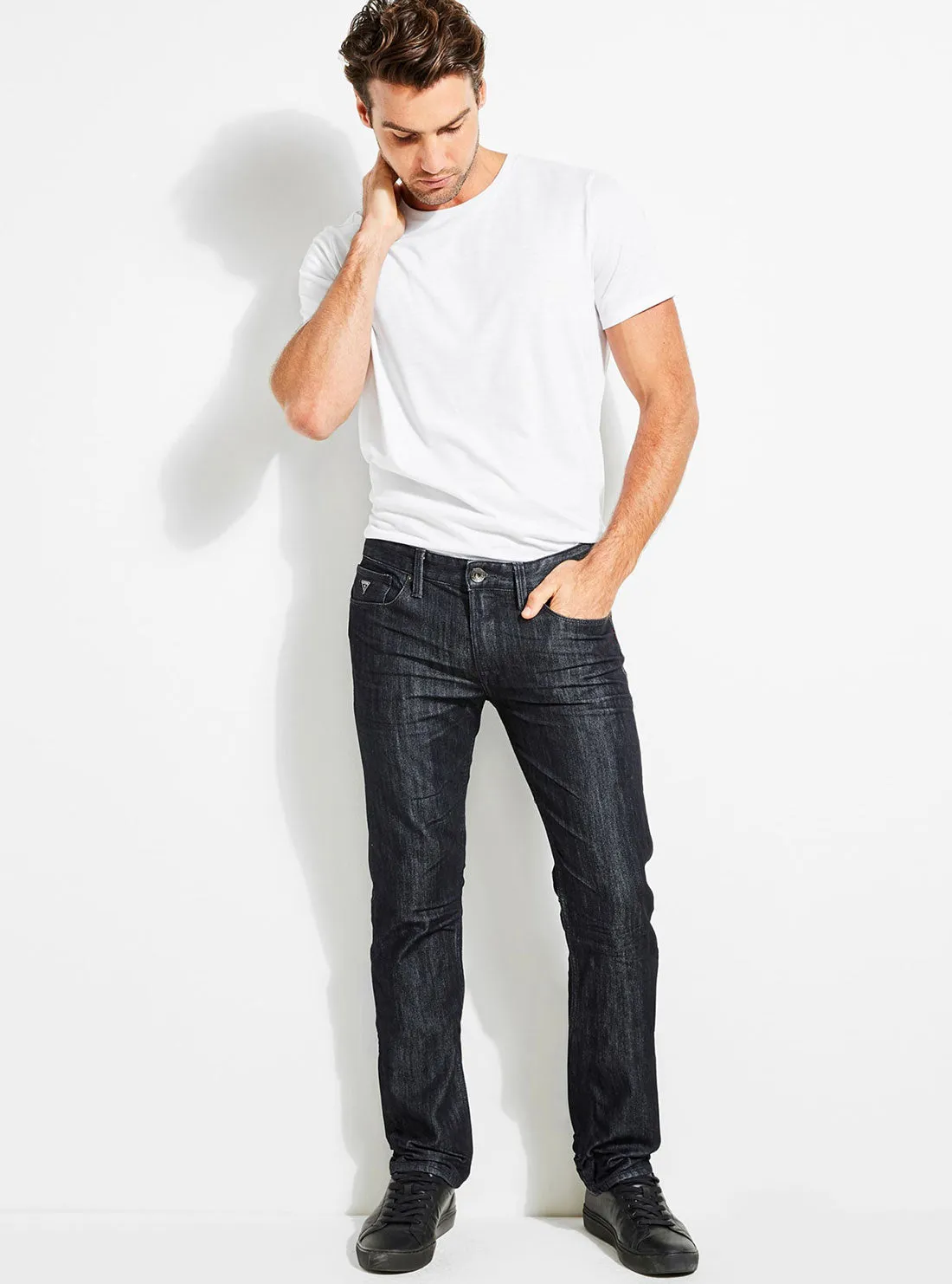 Low-Rise Slim Straight Denim Jeans in Smokescreen Wash