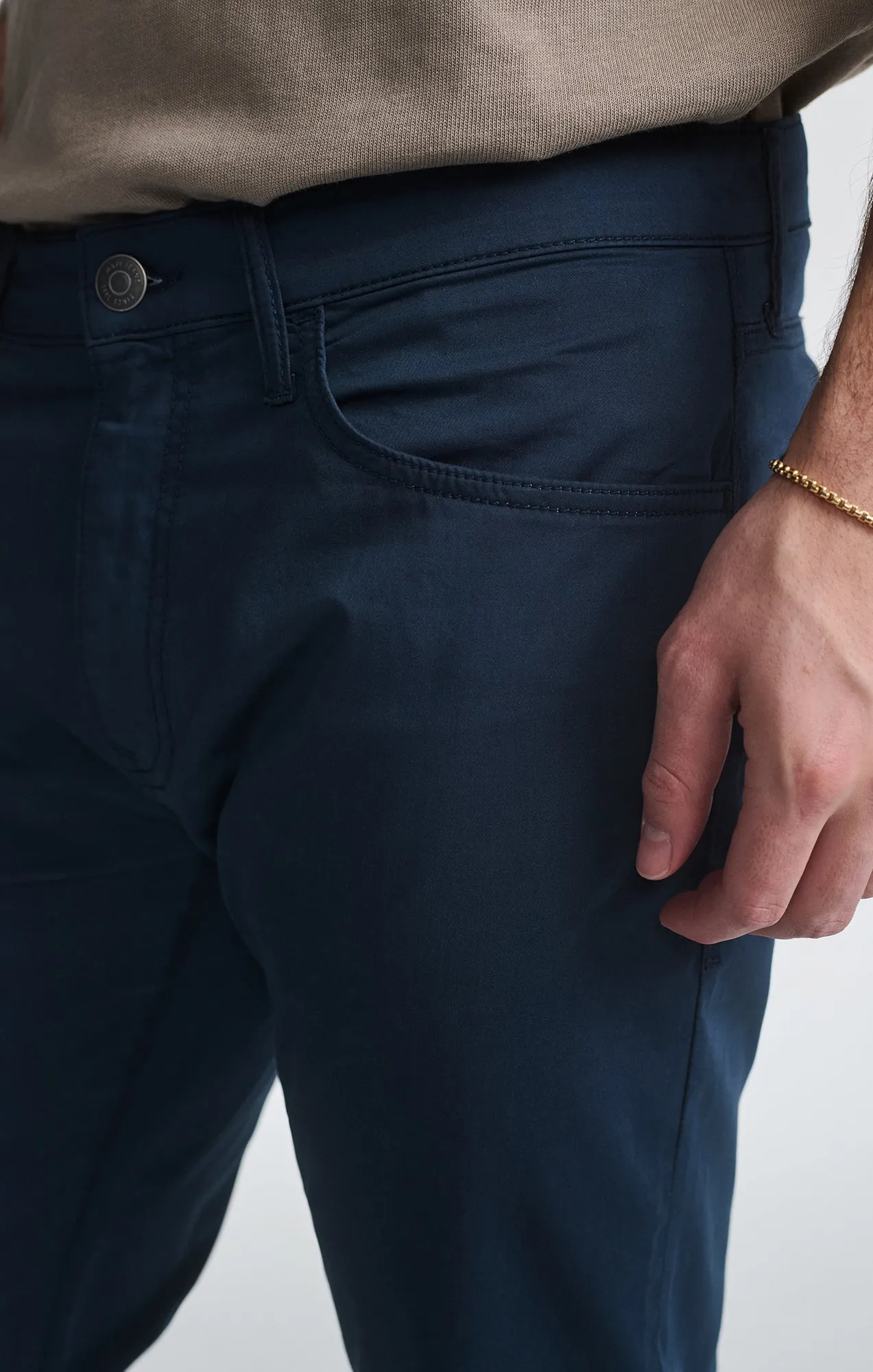 MARCUS SLIM STRAIGHT LEG IN NIGHT CITY SMART