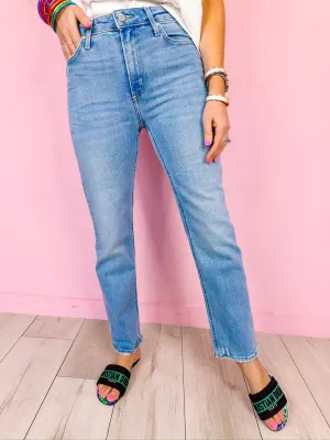 MEG COMFORT STRAIGHT JEAN - LIGHT DENIM