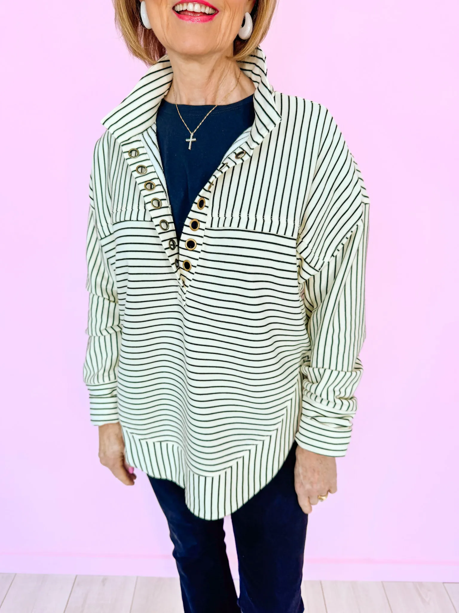 ON THE STRIPE SIDE GROMMET LONGSLEEVE TOP - IVORY/BLACK