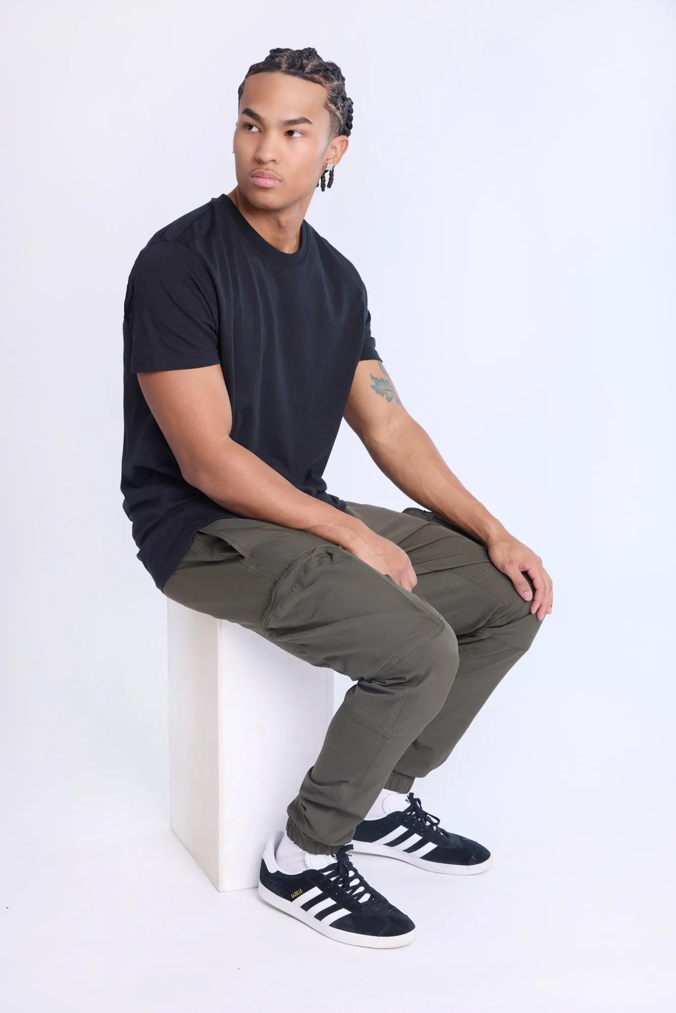 Traveler Utility Jogger