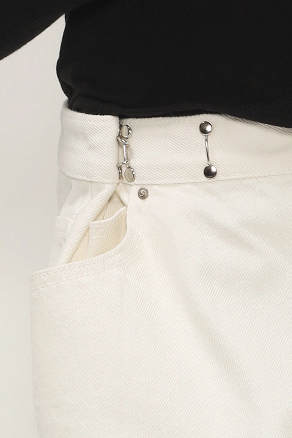 Vera Slash Cutout Jeans