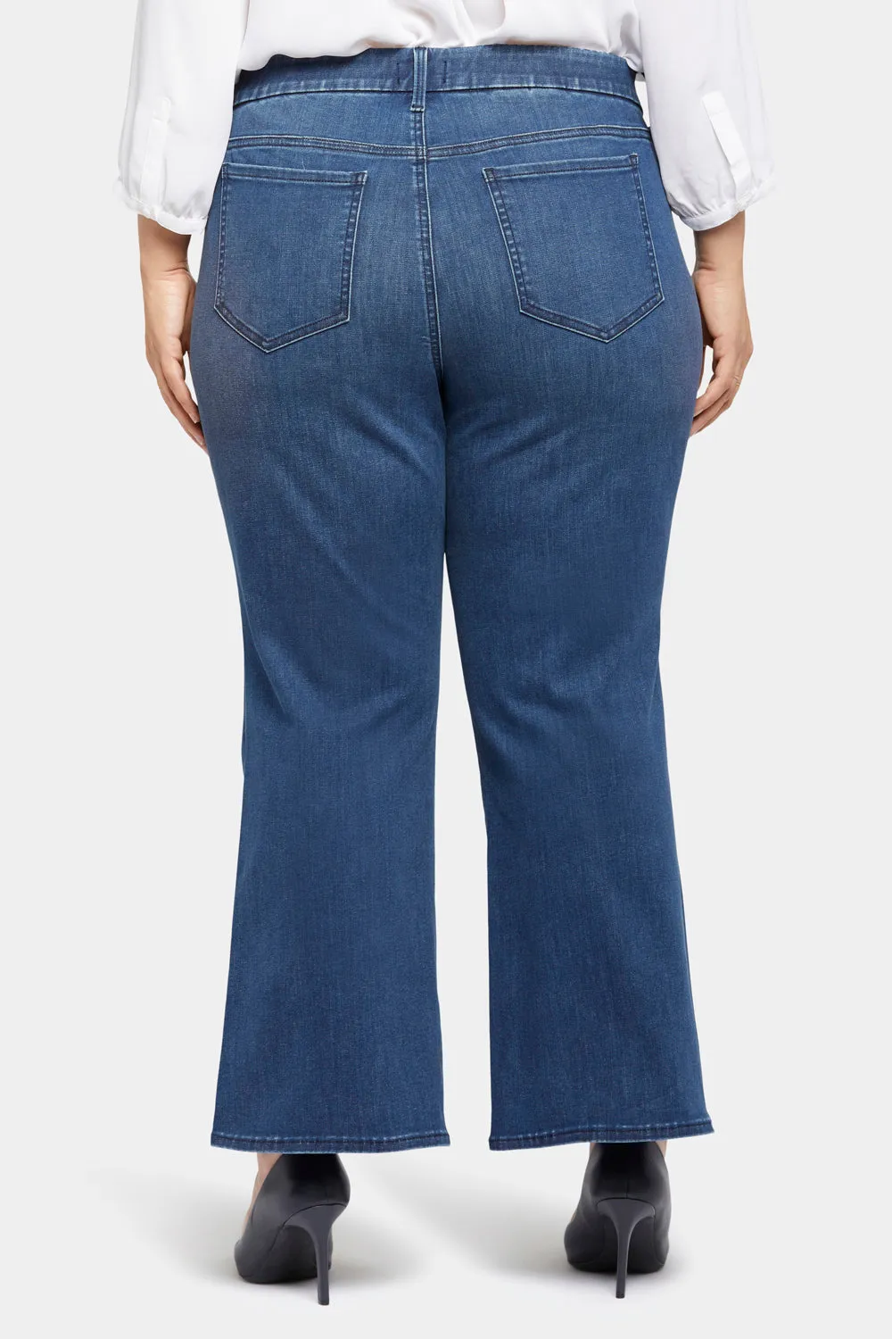 Waist-match™ Relaxed Flared Jeans In Plus Size - Rendezvous