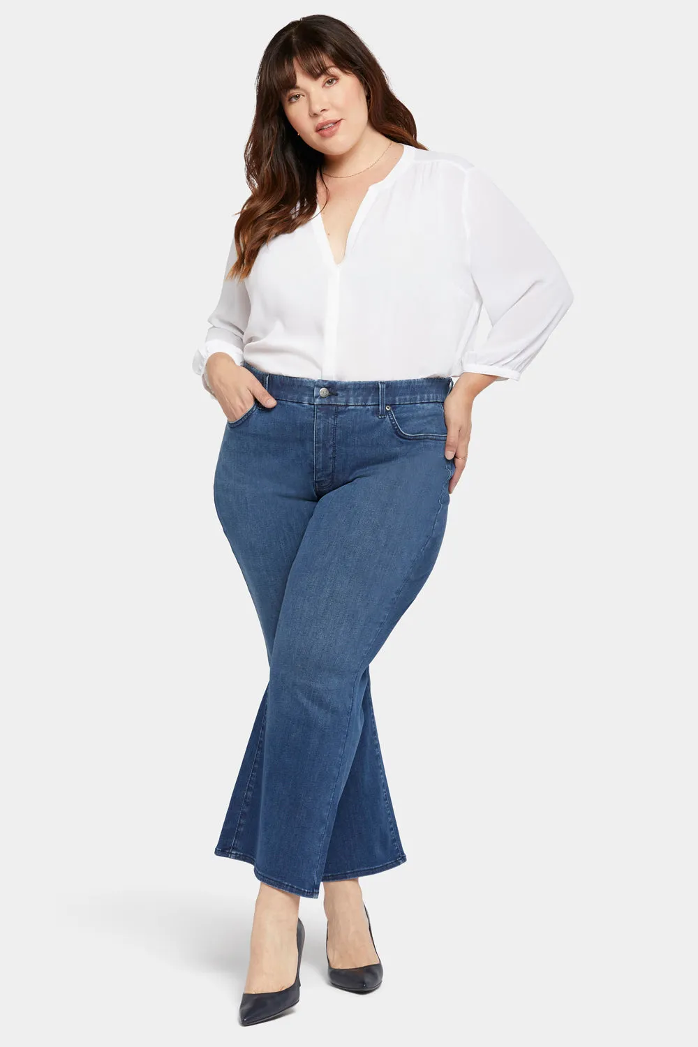 Waist-match™ Relaxed Flared Jeans In Plus Size - Rendezvous